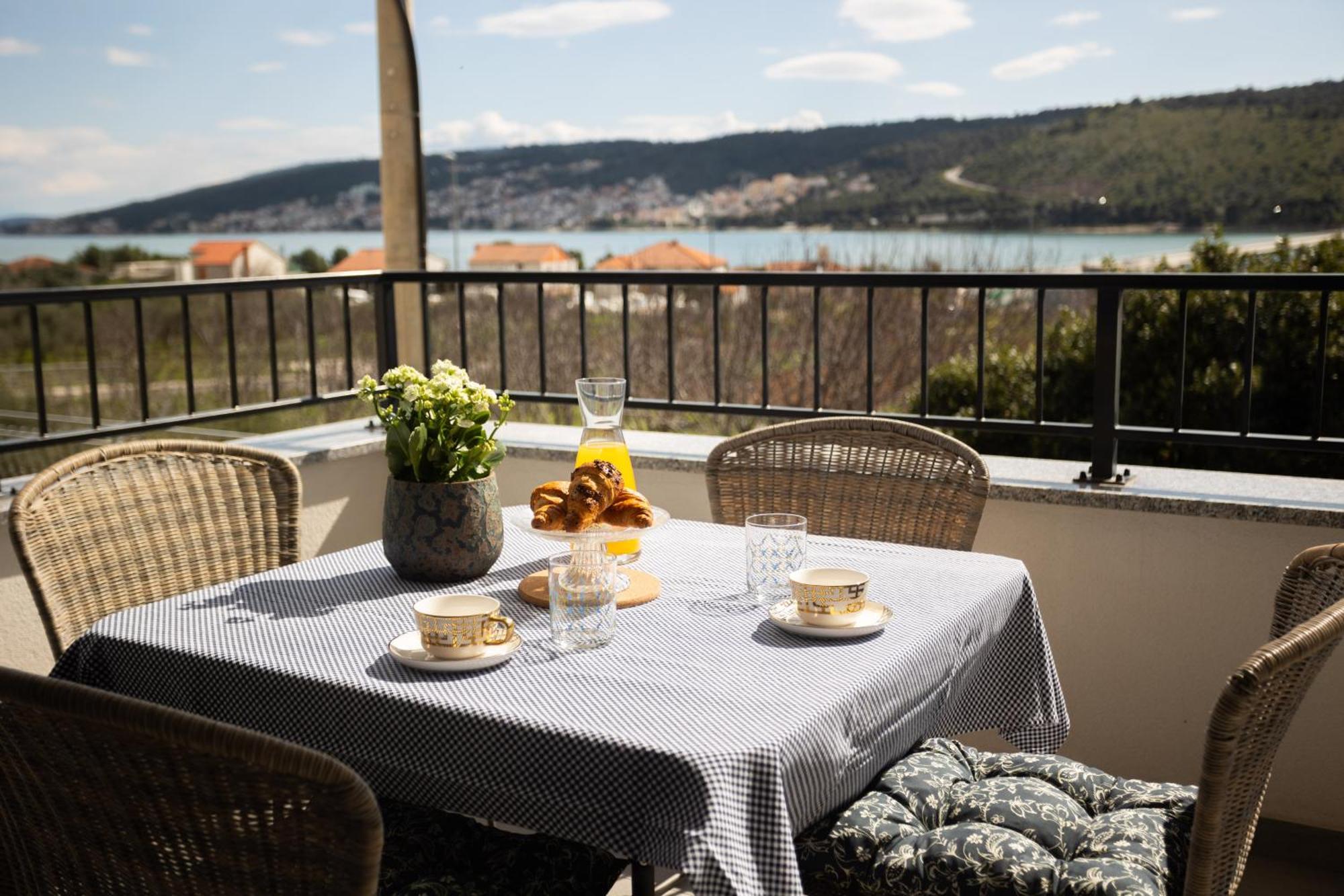 Ferienwohnung La Petit Trogir Exterior foto