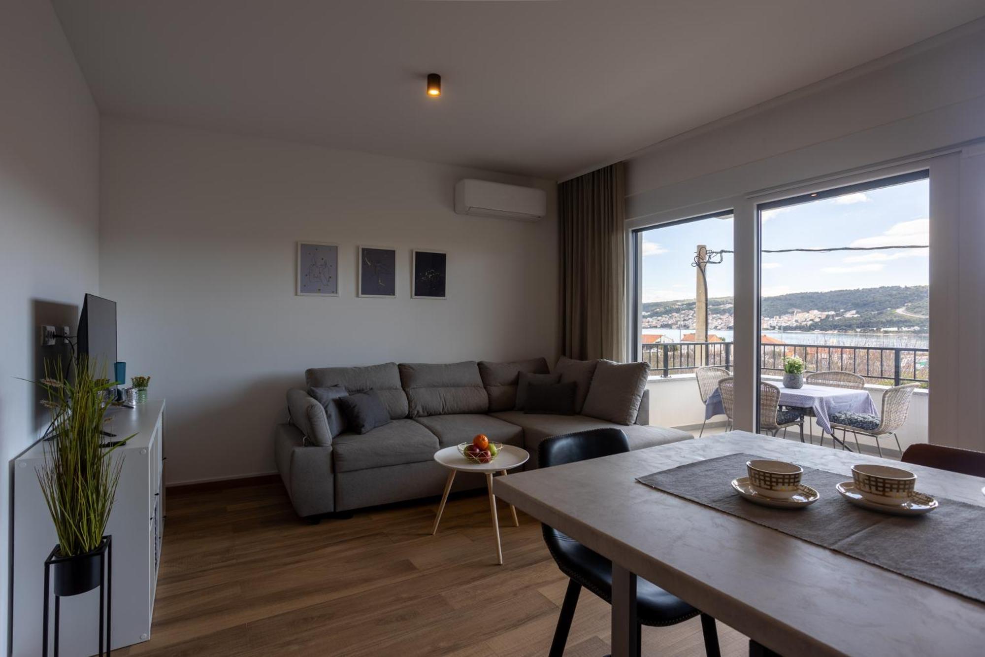 Ferienwohnung La Petit Trogir Exterior foto