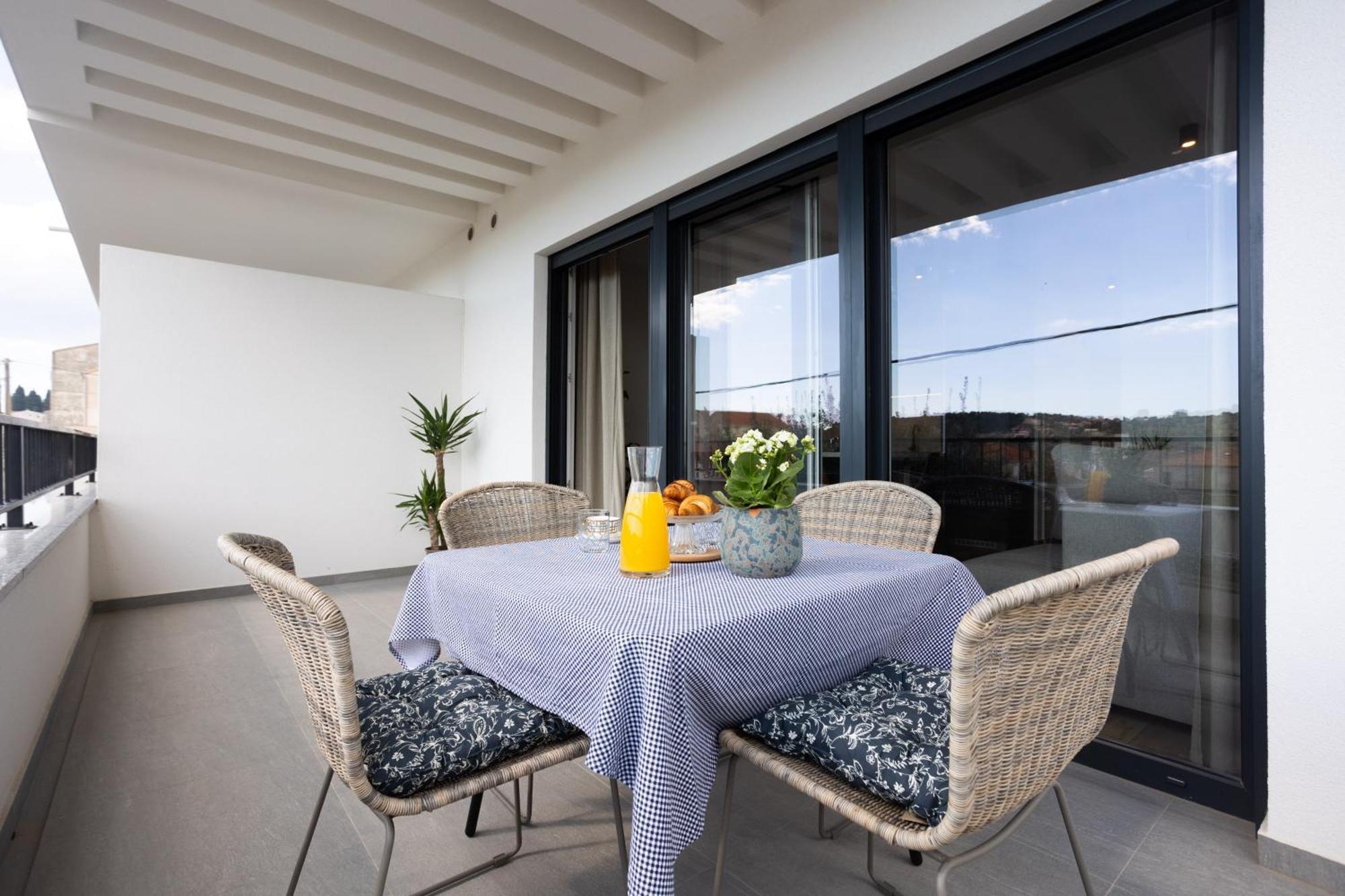 Ferienwohnung La Petit Trogir Exterior foto