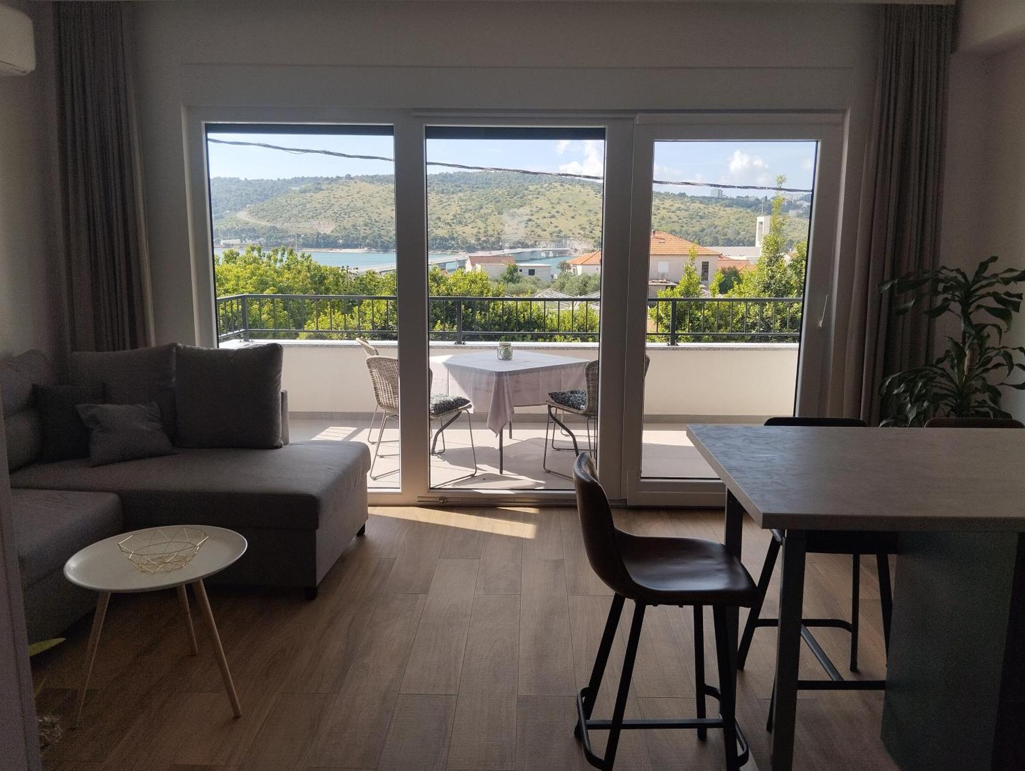 Ferienwohnung La Petit Trogir Exterior foto